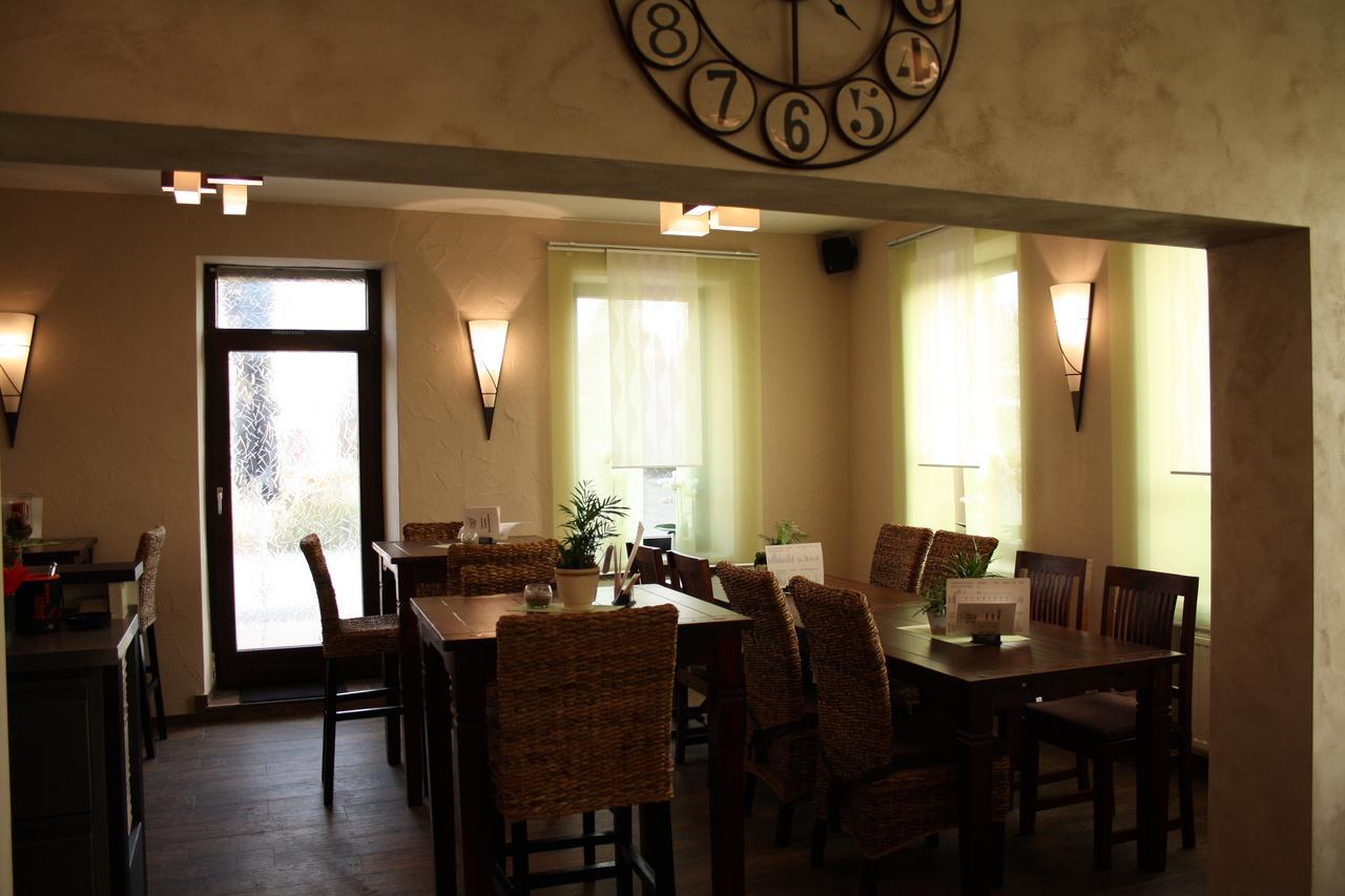 Hotel - Bistro - 3-Eck Merchweiler المظهر الخارجي الصورة